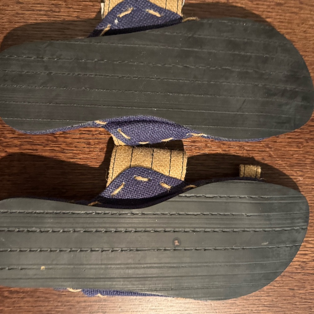 Men’s Blue and Tan Hemp Toe “loop” sandals - Picture 2 of 2